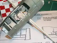 Aadido suelo piloto. Completada fase 4 fuselaje