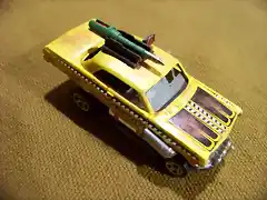 HOT WHEELS Impala '64 post apocalptico 3