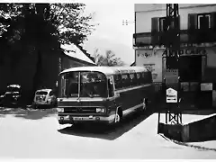 Villard-de-Lans - Place des Martyrs, Autocars Gouy