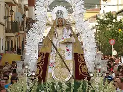 cerca de la Virgen