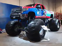 todoterrenos_espectaculares_sema_2014_toyota_tundra_bigfoot