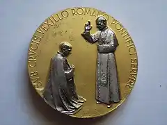 MedallaPabloVIArrupe