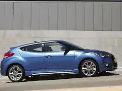 Hyundai-Veloster-2015-06