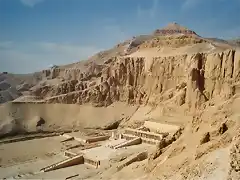 800px-Tempel_der_Hatschepsut_(Deir_el-Bahari)