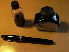 caja plumas y bote cristal tinta 013 caja plumas y bote cristal tinta 013