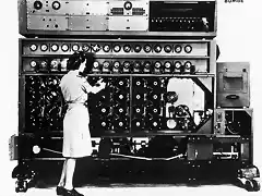 Mquina BOMBE de la US Navy para desencriptar a Enigma
