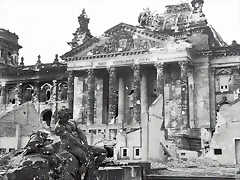 El Reichstag despus de ser tomado por los rusos.