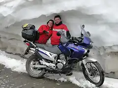 Gra-ser y un transalp en la nieve