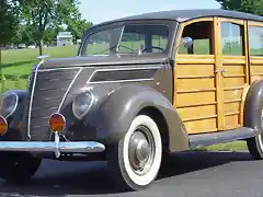 1937-Ford-Woody-fa-lr