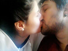 Beso Hugo y Mar?a 12-1-2013 Beso Hugo y Mar?a 12-1-2013