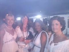 Par, Ana y Rafi con la madre de María Par, Ana y Rafi con la madre de María