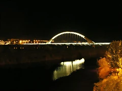 800px-Merida_Lusitania_bridge 800px-Merida_Lusitania_bridge