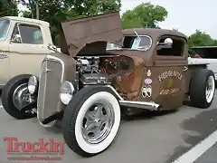 0905trweb_19_z+2009_ford_f100_nationals_truck_show+rat_rod_truck