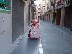 traje rojo