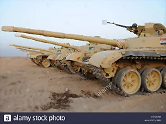 tanques-t-72-iraquies-de-brigada-del-ejercito-iraqui-d9ggtm