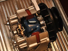 Alternator_(cut-away)_(02)_1