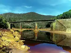 Puente del Manzano, aguas arriba.FC Riotinto