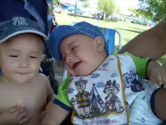 NUESTROS NIETOS EZEQUIEL Y SANTIAGO