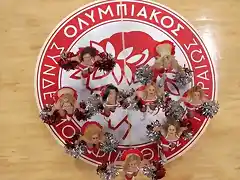 olympiacos-cheerleaders-olympiacos