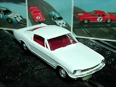 Ford Mustang Fast Back Blanco Ford Mustang Fast Back Blanco