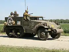 1200px-M3_Half_Track,_Thunder_Over_Michigan_2006