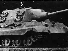 Tyazhely_ystrebytel_tankov_Jagdtiger-1