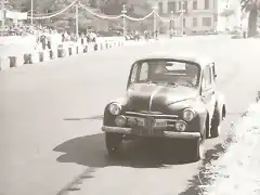 Renault 4CV - TdF'54 - Pons