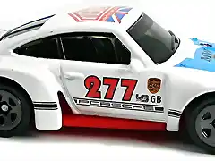 16 Porsche-935-b