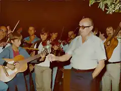 Luis Cassa padre y abuelo-1984-tocando la campana.