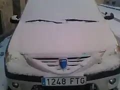 COCHE CON NIEVE