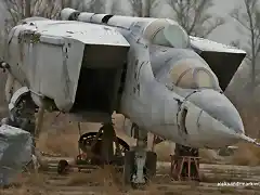 Mig-25(84_red)_(8214737409)