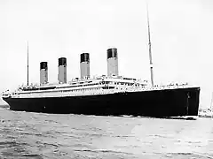 300px-RMS_Titanic_3