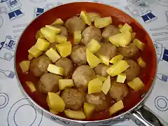 Albondigas de atn con patatas
