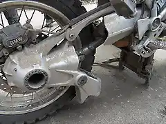 swing-arm-bmw-broken2