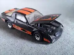 Camaro IROC-Z28 MATCHBOX (1)