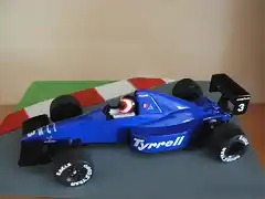 14 TYRRELL-FORD 018