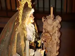 la Virgen tras de Cristo