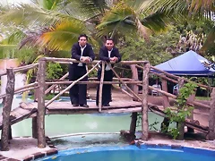 Aqui estoy con mi hermano Daniel en chalchuapa.. Aqui estoy con mi hermano Daniel en chalchuapa..
