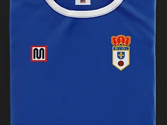 camiseta doblada etiqueta