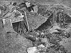 240px-German_dead_Guillemont_September_1916 - copia