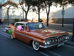 Club de cotxes cl?ssics americans. 64.