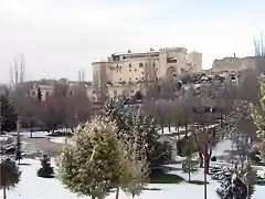 vista del castillo de cuellar huerta del duque