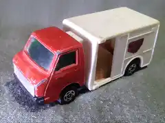 Isuzu Elf TOMICA (3)