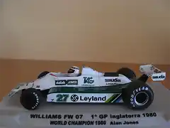 07 WILLIAMS FW07 B