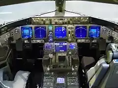 boeing_777_cockpit