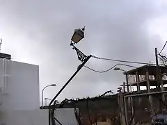 farola en la alambrada de Blas