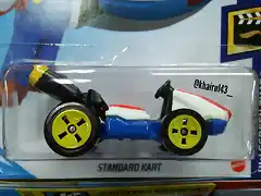 32 Hot-Wheels-Mainline-2021-Mario-Kart-Standard-Kart-002