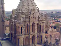 Exterior_cimborrio_catedral_vieja_Salamanca