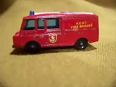 MATCHBOX 57 Land Rover Fire Truck 2 (2)