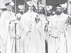 El-rey-con-el-h?bito-de-las-?rdenes-militares-saliendo-bajo-palio-de-la-Iglesia-Prioral El-rey-con-el-h?bito-de-las-?rdenes-militares-saliendo-bajo-palio-de-la-Iglesia-Prioral